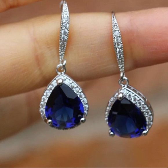 Pear Shaped Dangle Earrings with Silver Plated and AAA Cubic Zirconia - Picture 3 of 5